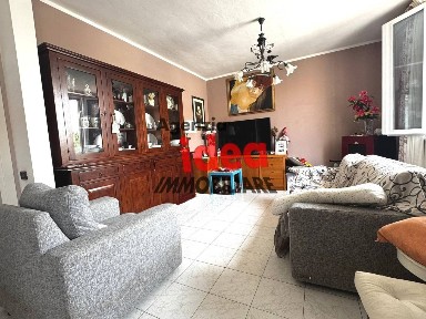 Villa a schiera via Fiume 13, Rosignano Solvay, Rosignano Marittimo