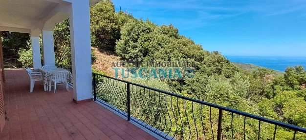 Villa a schiera via di Rimercoio, Poggio, Marciana