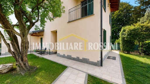 Villa a schiera via Costituzione 8a, Buguggiate