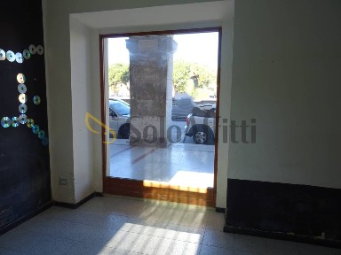 Locale commerciale in Affitto