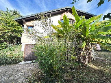 Besozzo, Via Massino, 25