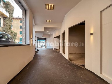 Attività commerciale in Affitto