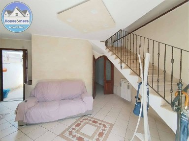 Terratetto unifamiliare 118 m², ottimo stato, Centro, Taurianova