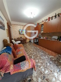 Terratetto unifamiliare 150 m², da ristrutturare, Cittanova