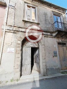Terratetto unifamiliare 114 m², da ristrutturare, Cittanova