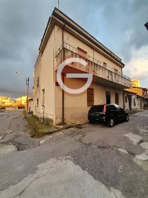 Terratetto unifamiliare 146 m², buono stato, Centro, Taurianova