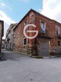 Terratetto unifamiliare 123 m², da ristrutturare, Cittanova