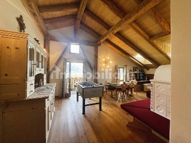 Mansarda frazione Meleres, Cortina d'Ampezzo