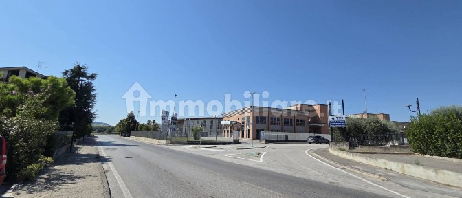 Montecosaro, Via Piceno, 1