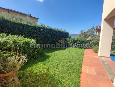 Villa a schiera via Corsica, Centro, Fiesole