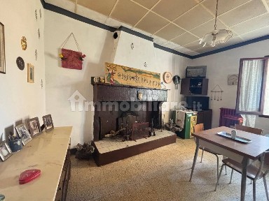 Trilocale Località Quarata 16, Quarata, Arezzo