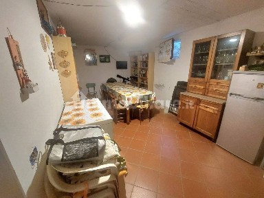 Quadrilocale buono stato, su più livelli, Faella, Castelfranco Piandisco