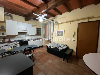 Bilocale ottimo stato, primo piano, Centro Storico, Parma