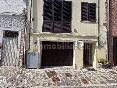 Bilocale via 4 Novembre, 23, Centro, Chiaravalle
