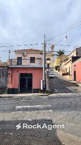 Locale commerciale in Affitto