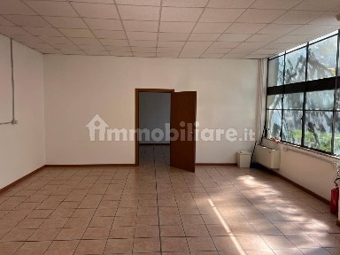 Magazzino - Deposito in Affitto