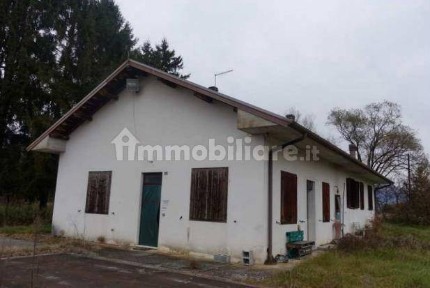 Capannone all'asta via Nave, 1, Borgo Valbelluna