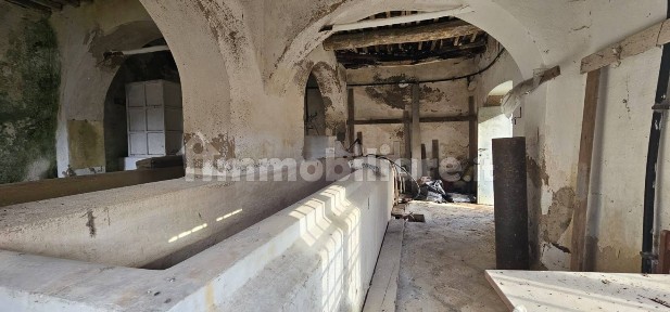 Genova, Struppa, Salita Piloni