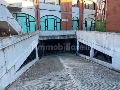 Pescara, Stazione Centrale - Corso Vittorio, Via Rigopiano, 3