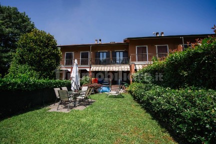 Villa a schiera via Aldo Moro 5, Centro, Imbersago