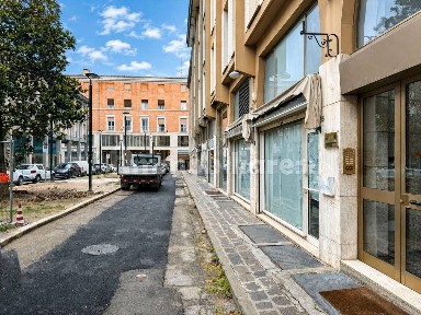 Locale commerciale in Affitto