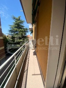 Trilocale via Oslavia, 3, Saffi, Bologna