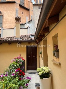 Bologna, Centro Storico, Via Drapperie