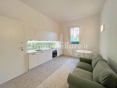 Bologna, Santa Viola, Via Decumana
