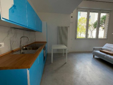 Monolocale via Capo di Lucca 31, Irnerio, Bologna