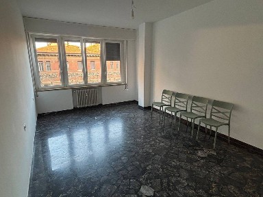 Quadrilocale via Giacomo Matteotti 6, Bolognina, Bologna
