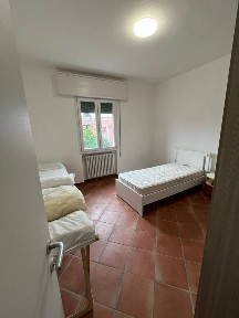 Trilocale via Fratelli Gruppi 3, Bolognina, Bologna