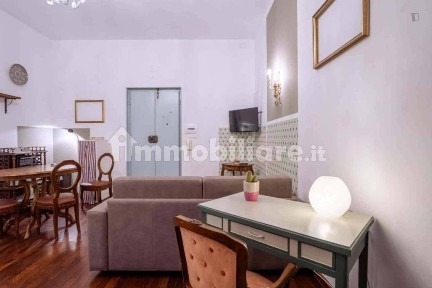 Appartamento via degli Artieri, Centro Storico, Bologna
