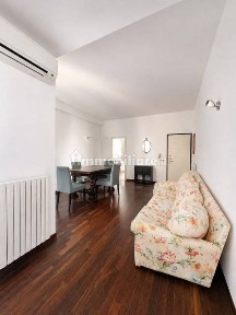 Trilocale buono stato, terzo piano, Santo Stefano, Bologna
