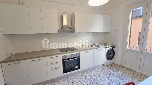 Appartamento ottimo stato, secondo piano, Irnerio, Bologna