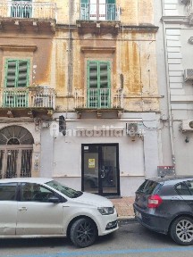 Locale commerciale in Affitto