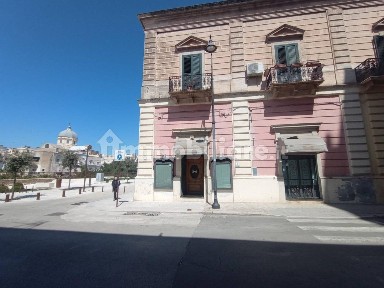 Locale commerciale in Affitto