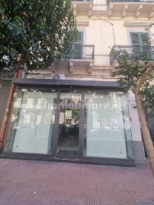 Locale commerciale in Affitto
