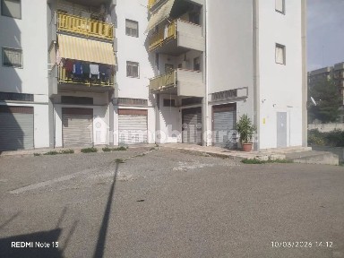 Locale commerciale in Affitto