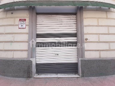 Locale commerciale in Affitto