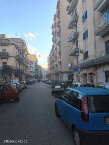 Locale commerciale in Affitto