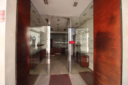 Locale commerciale in Affitto