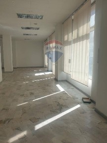 Locale commerciale in Affitto