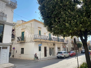 Locale commerciale in Affitto