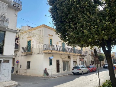 Palagiano, Corso Alcide De Gasperi, 59