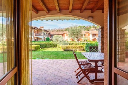 Trilocale via della Valle 80, Pieve Vecchia, Villaggio Sanghen, Manerba del Garda