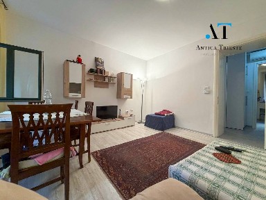 Bilocale via dei Piccardi 12, Largo Barriera - Ospedale Maggiore, Trieste