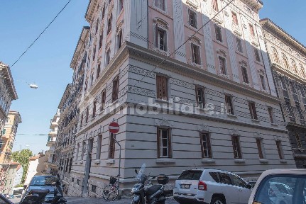 Quadrilocale via Gaspara Stampa 8, Città Vecchia, Trieste