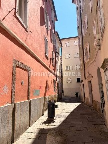Bilocale piazzetta San Silvestro 2, Città Vecchia, Trieste