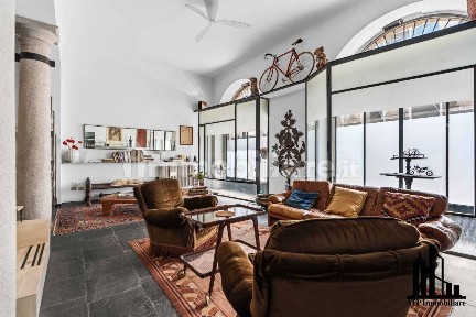 Loft via Federico Confalonieri 21, Isola, Milano