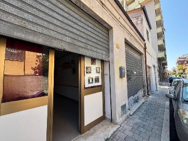 Pescara, Porta Nuova, Via dei Marsi, 52